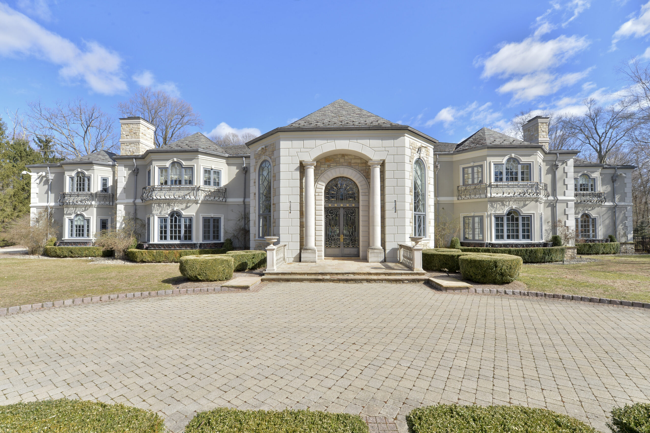 Palatial Masterpiece Luxury Home for Sale in Saddle River, New Jersey