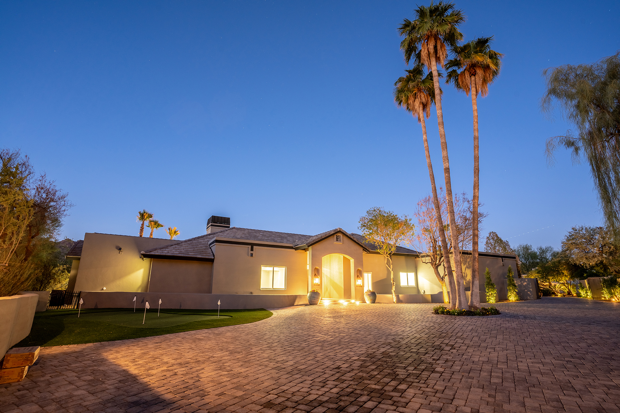 A Recently Reimagined Take On A Stately Arizona Home in Alta Vista Park